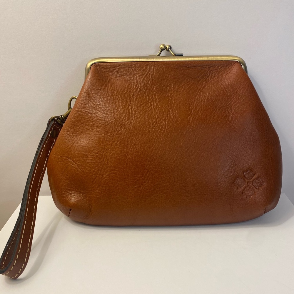 Patricia Nash || SAVENA Clutch Wristlet || Like NEW✨